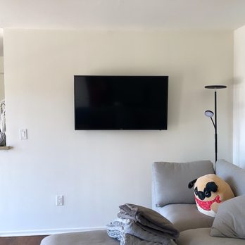 Big Ben Mounts - TV mount with hidden cables - Electricians Near Me - Tarzana, California
