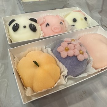 Lucky Sakura - Chte - Desserts Near Me - West Covina, California Lucky Sakura - Chte - Desserts Near Me - West Covina, California