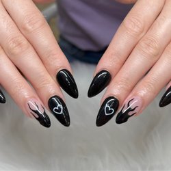 Queen Nail Salon