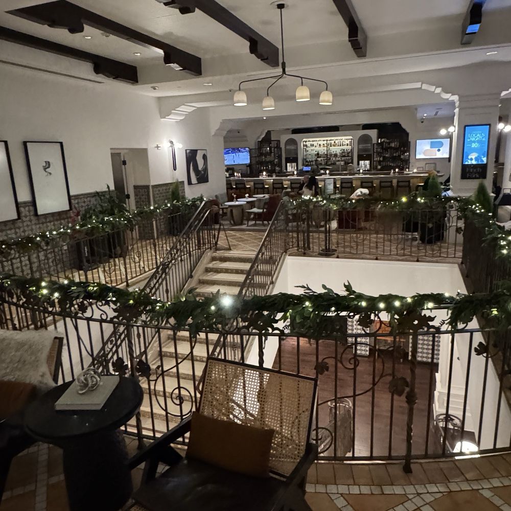 Canary Main quarters