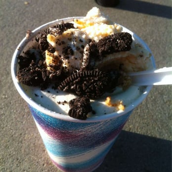 Frost Bite - Cheesecake & Oreos - Ice Cream & Frozen Yogurt Near Me - Avon, Indiana
