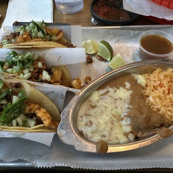 Los Cabos - Chicken stree taco - Seafood Near Me - Akron, Ohio