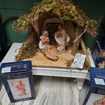 Jule Hus - Nativity - Holiday Decorations Near Me - Solvang, California Jule Hus - Nativity - Holiday Decorations Near Me - Solvang, California