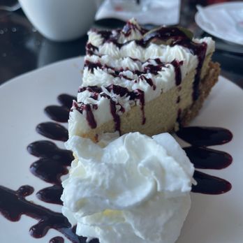 Lalla Grill Oceanside - Key lime pie - Seafood Near Me - Monterey, California Lalla Grill Oceanside - Key lime pie - Seafood Near Me - Monterey, California