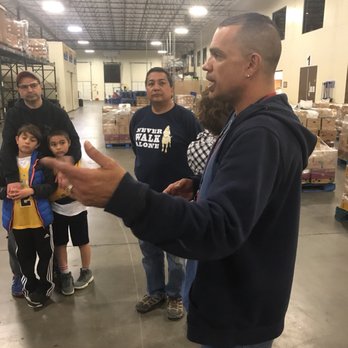 Roadrunner Food Bank - An employee describes the warehouse - Food Banks Near Me - Albuquerque, New Mexico Roadrunner Food Bank - An employee describes the warehouse - Food Banks Near Me - Albuquerque, New Mexico
