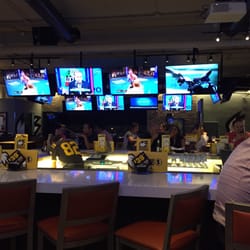Buffalo Wild Wings - Buffalo Wild Wings Paseo Quintana.