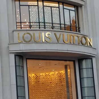 Louis Vuitton - Luggage Near Me - Paris, 75 Louis Vuitton - Luggage Near Me - Paris, 75