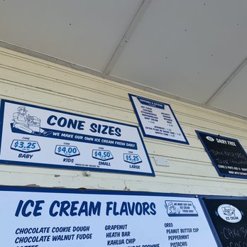 Lago's Ice Cream - signs on the wall - Ice Cream & Frozen Yogurt Near Me - Rye, New Hampshire