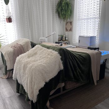 Reno Roots Head Spa - Hair Salons Near Me - Reno, Nevada Reno Roots Head Spa - Hair Salons Near Me - Reno, Nevada