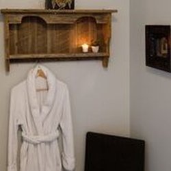 LutZen Reflections Massage Studios
