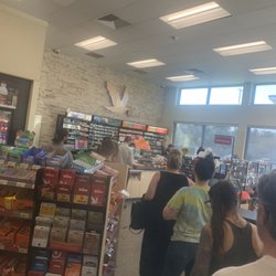 Wawa - Long line no cashiers