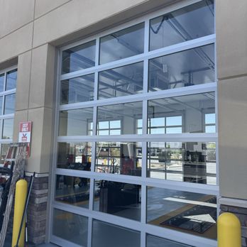BSM Cleaning - Window cleaning of Valvoline - Office Cleaning Near Me