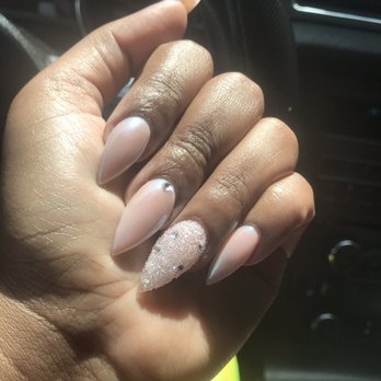 Ombre Nails - Nail Salons Near Me - Los Angeles, California