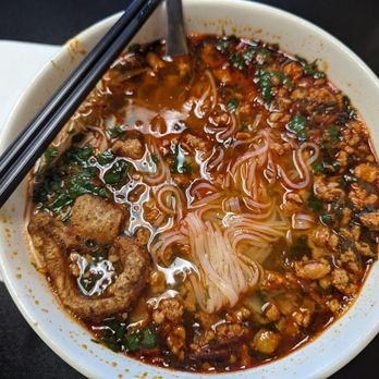 Noodle-Ly - Khao Soi - Noodles Near Me - Mammoth Lakes, California Noodle-Ly - Khao Soi - Noodles Near Me - Mammoth Lakes, California