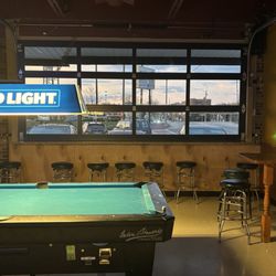 Phil's Sports Bar & Grill
