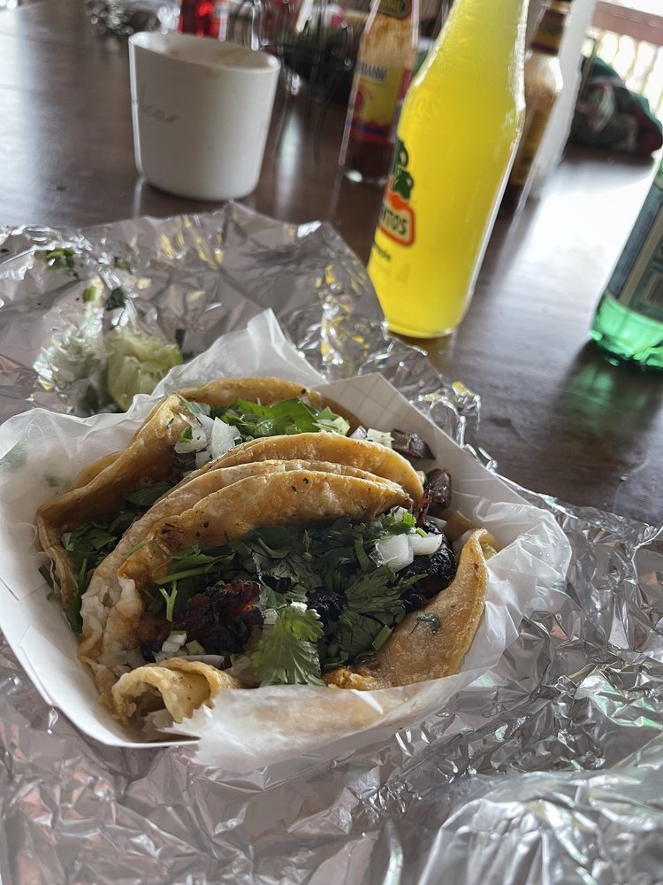 El rinconcito mexican grill Logo