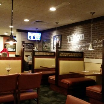 99 Restaurants - Dining Area - American Near Me - Tilton, New Hampshire