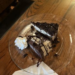Montana's - Oreo mousse