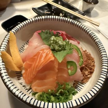 Muse Sushi House - Chirashi bowl - Sushi Bars Near Me - Laguna Niguel, California