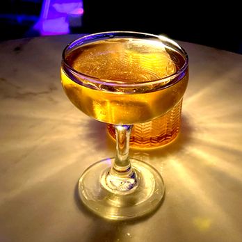 Amandine - Swashbuckler: Blended scotch, Laphroaig, Drambuie, Licor 43, Etrog citrus liqueur, Kina $18. - Cocktail Bars Near Me - Los Altos, California