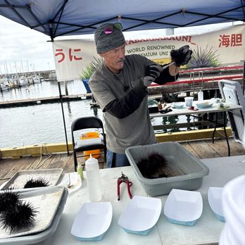 Santa Barbara Uni - Shucking the Uni - Seafood Markets Near Me - Santa Barbara, California
