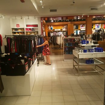Express - Women's Clothing Near Me - Garden City, New York Express - Women's Clothing Near Me - Garden City, New York