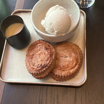 Foundry Fieldhouse - Peach Pies Ala Mode - DELICIOUS! - Sports Bars Near Me - Nashville, Tennessee Foundry Fieldhouse - Peach Pies Ala Mode - DELICIOUS! - Sports Bars Near Me - Nashville, Tennessee