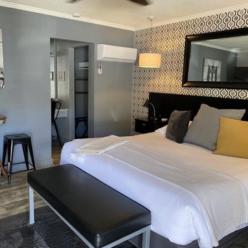 SHELL BEACH INN - Updated March 2026 - 170 Photos & 145 Reviews - 653 ...