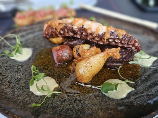 Negroni Bistro & Sushi Bar by null