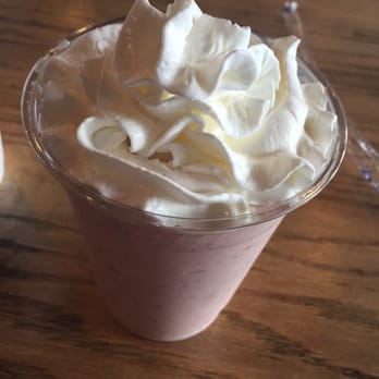 LA Burger - perry's strawberry shortcake shake is the best!! - Burgers Near Me - Richardson, Texas