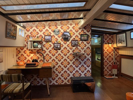 Houseboat Museum by null