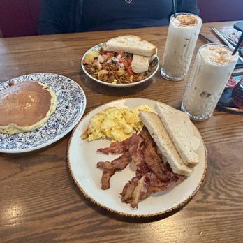 Java & Jam - Egg Scramble Bowl and Churro Latte - Breakfast & Brunch Near Me - Fort Lauderdale, Florida