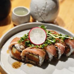 Nonstop Sushi & Sake Bar - Yummy albacore