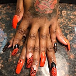 Famous Nails & Spa