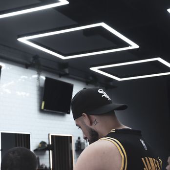 SelfMadeBarbershop - Barbers Near Me - Palmdale, California SelfMadeBarbershop - Barbers Near Me - Palmdale, California