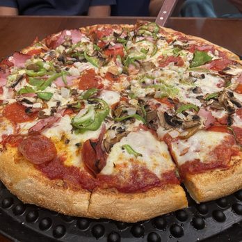 Barro's Pizza - Wow! Look at this pie! - Pizza Near Me - Casa Grande, Arizona