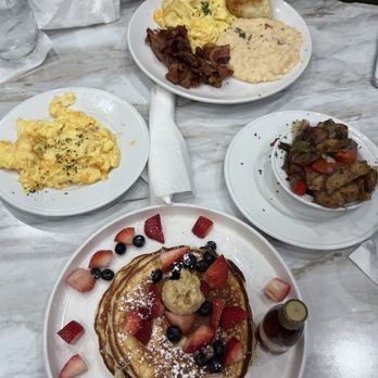 Toast on Lenox - Lennox Ave Breakfast Ricotta pancakes Side of scrambled eggs Side of roasted potatoes - Breakfast & Brunch Near Me - Atlanta, Georgia Toast on Lenox - Lennox Ave Breakfast Ricotta pancakes Side of scrambled eggs Side of roasted potatoes - Breakfast & Brunch Near Me - Atlanta, Georgia