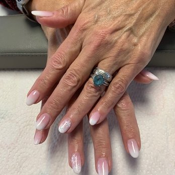 Luxe Nails & Spa - Ombrea dip manicure! - Nail Salons Near Me - Lewes, Delaware