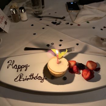 Ruth's Chris Steak House - cheesecake - Steakhouses Near Me - Memphis, Tennessee Ruth's Chris Steak House - cheesecake - Steakhouses Near Me - Memphis, Tennessee
