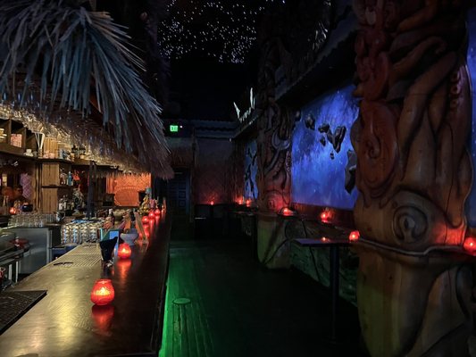 Tradition bar by null