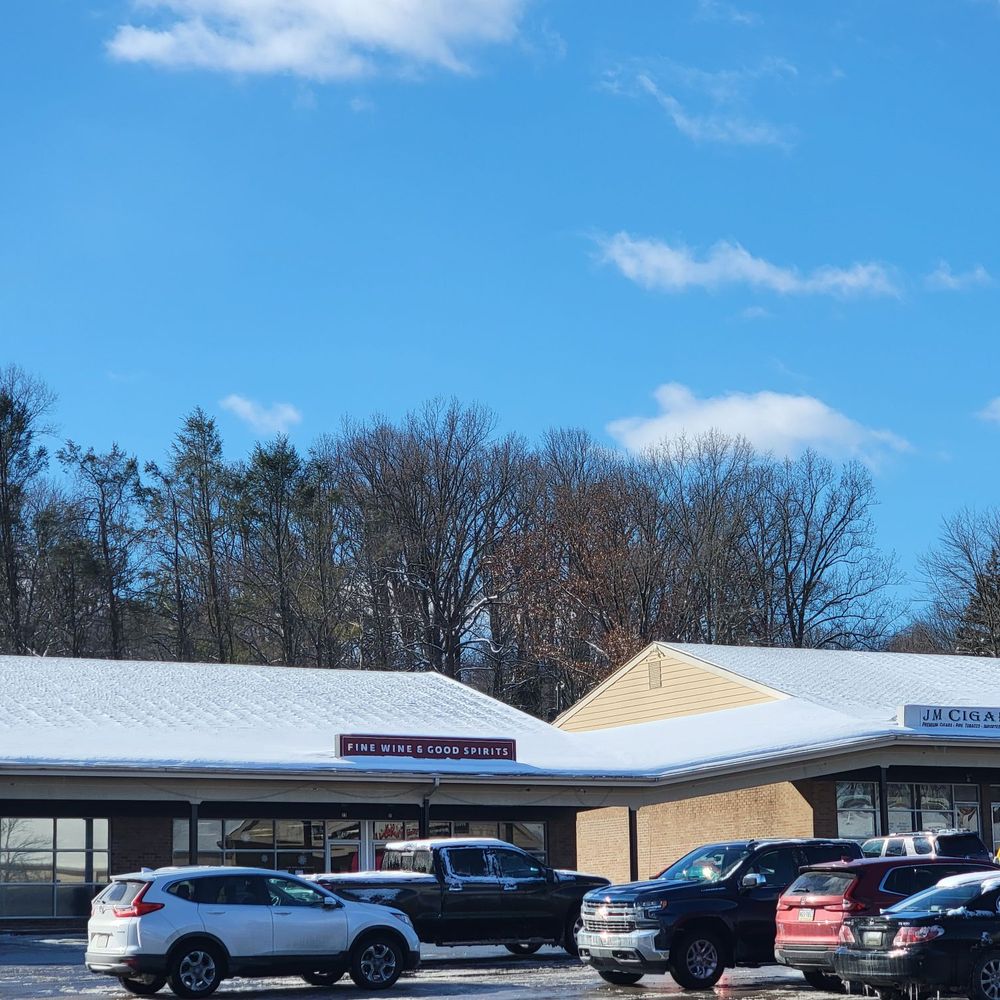 Marchwood Shopping Center - Shopping Centers Near Me - Exton, Pennsylvania
