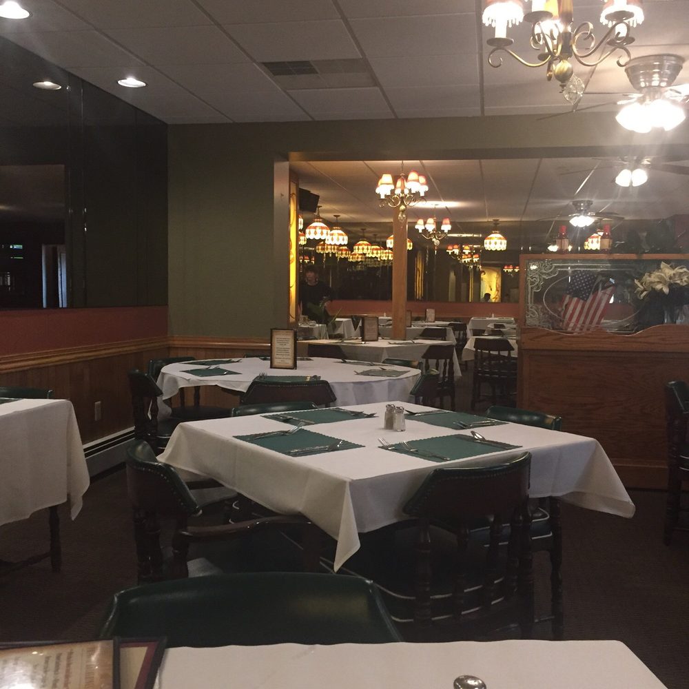 Pitch's - This place is pristine - seriously the dining room is spotless - American Near Me - Milwaukee, Wisconsin Pitch's - This place is pristine - seriously the dining room is spotless - American Near Me - Milwaukee, Wisconsin