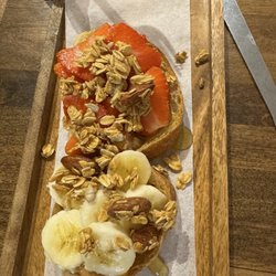 POUR 818 - Peanut butter toast