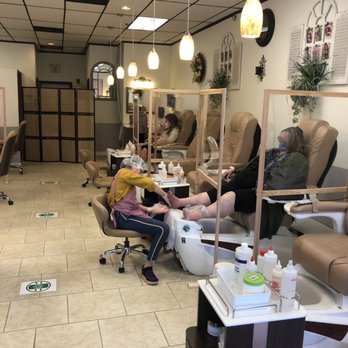 Tulip Nails Sumner - Covid compliant pedicure area - Nail Salons Near Me - Sumner, Washington Tulip Nails Sumner - Covid compliant pedicure area - Nail Salons Near Me - Sumner, Washington