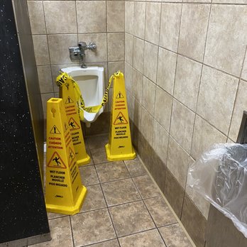 Wawa - Mens Bathroom - Gas Stations Near Me - Beltsville, Maryland Wawa - Mens Bathroom - Gas Stations Near Me - Beltsville, Maryland