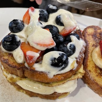 Tasty Biscuit - Cinnamon Tower French Toast - Breakfast & Brunch Near Me - St. Charles, Illinois
