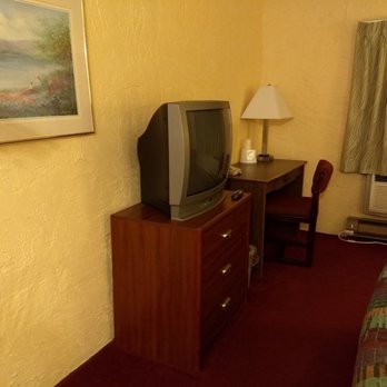 MOTEL 6 - Updated April 2026 - 42 Photos - 210 N Westhill Blvd ...