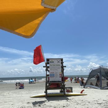 Folly Beach - Red flag = no fun - Beaches Near Me Folly Beach - Red flag = no fun - Beaches Near Me