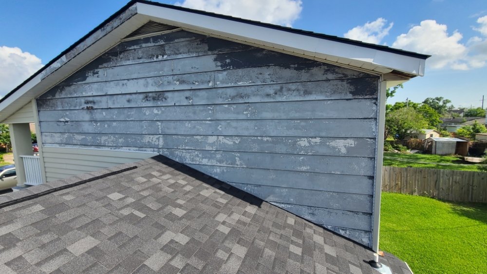 Slide of R.Leons Construction