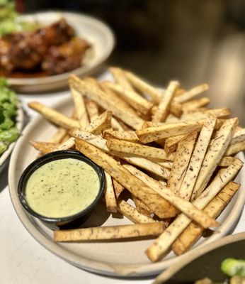 Saigon Alley Kitchen & Bar by null